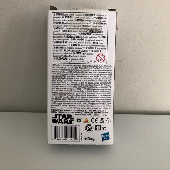 Star Wars The Mandalorian Action Figure - Picture 2 of 5